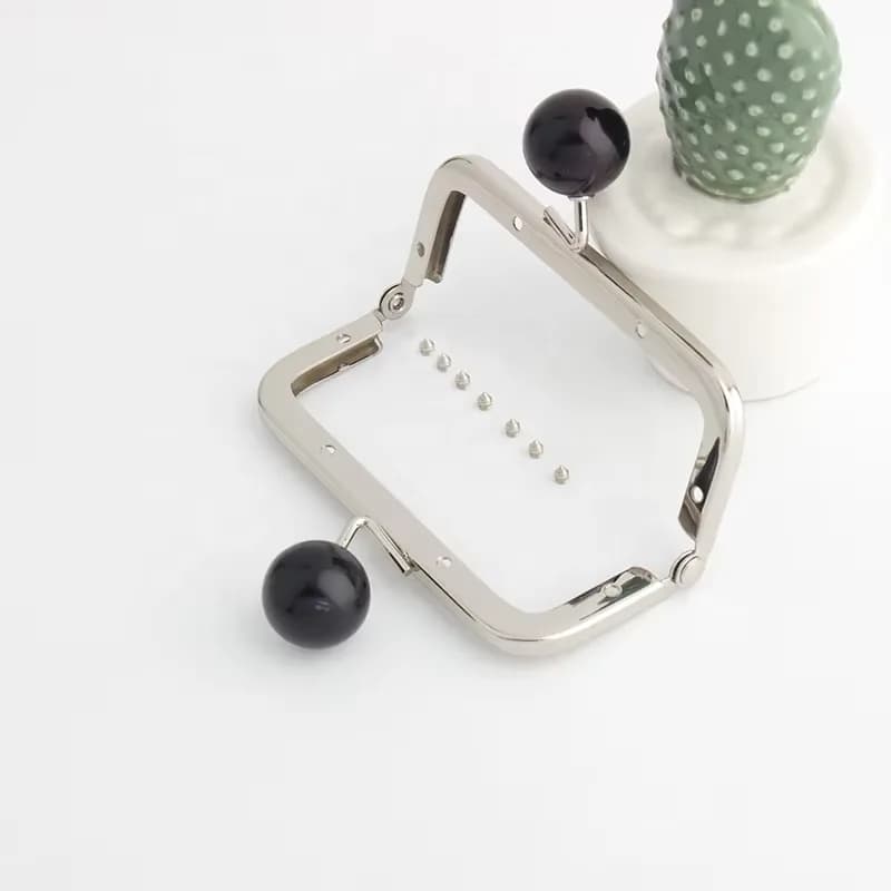Women Purse Accessories Clutch Frame Metal Coin Purse Kiss Lock Clasp Frame, front view