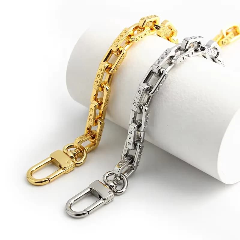 Heavy Zinc Alloy Bag Chain Custom Accessories for High-end Designer Thick Chunky, front view