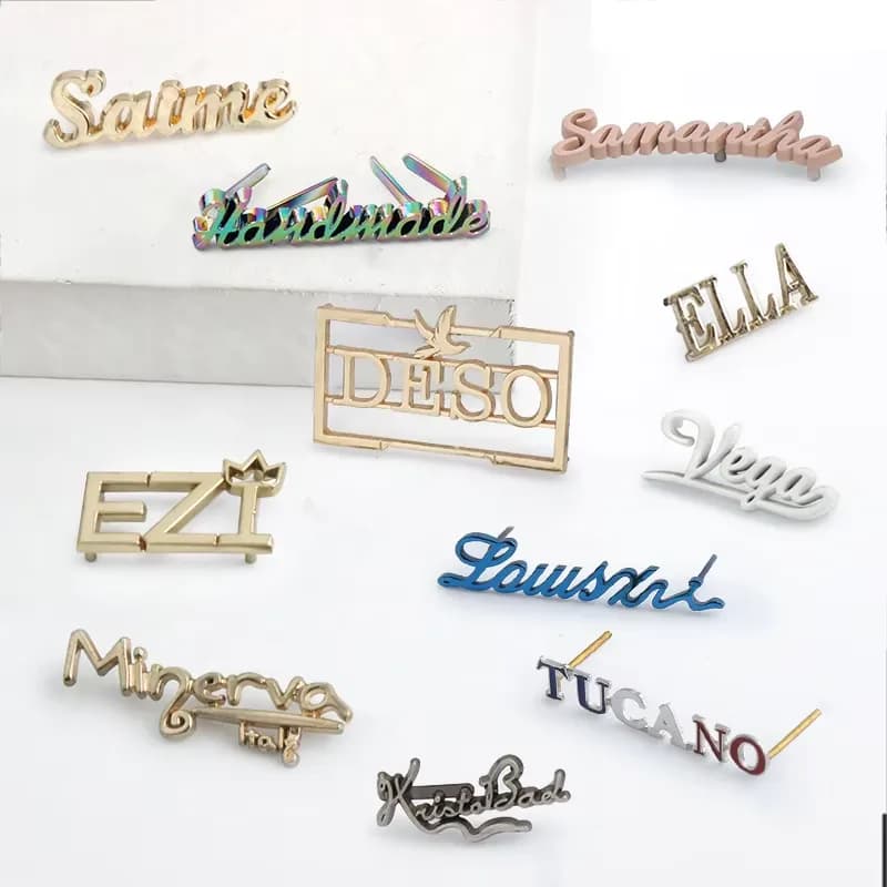 Custom Vintage Mini Safe Gold Metal Sign Logo Labels for Handbag Accessories, front view