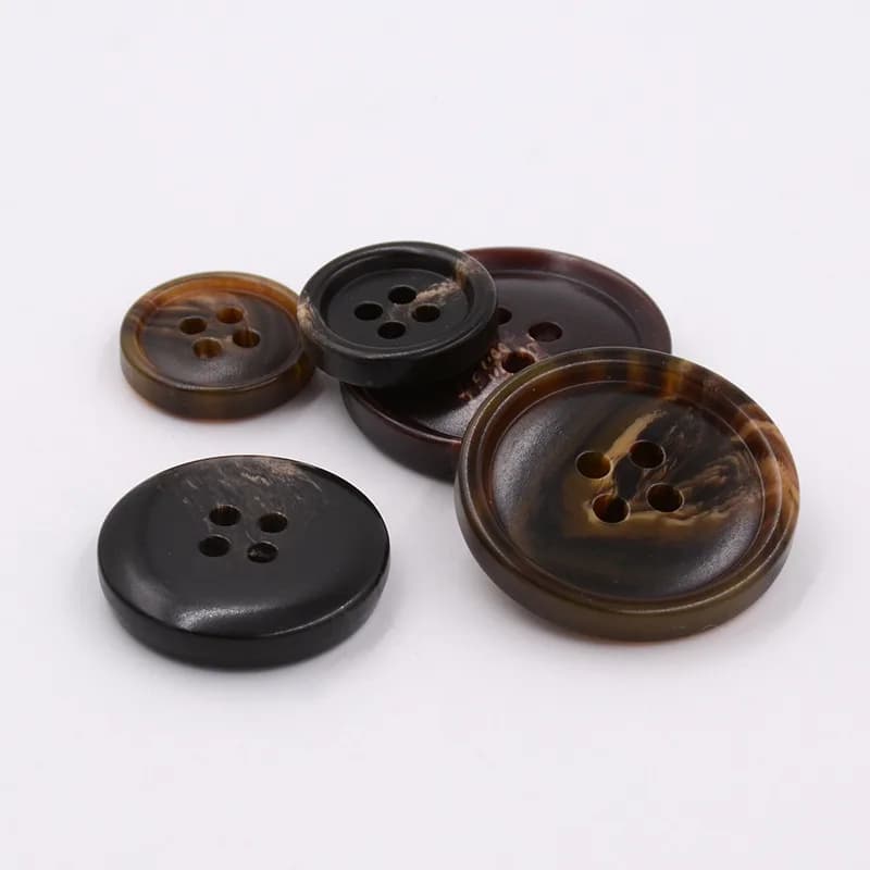 Great Price Eco Friendly Resin 4 Holes Buttons logo Custom Horn Button, front view