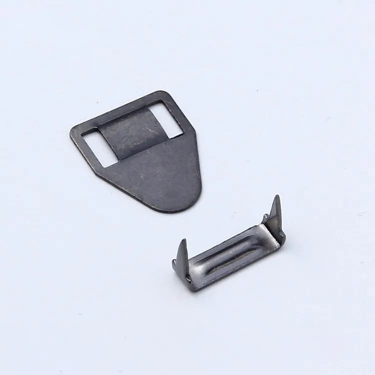 4 Paws Four Pieces Metal Two Parts Sewing Brass Fastener Dress Hook Trousers, front view