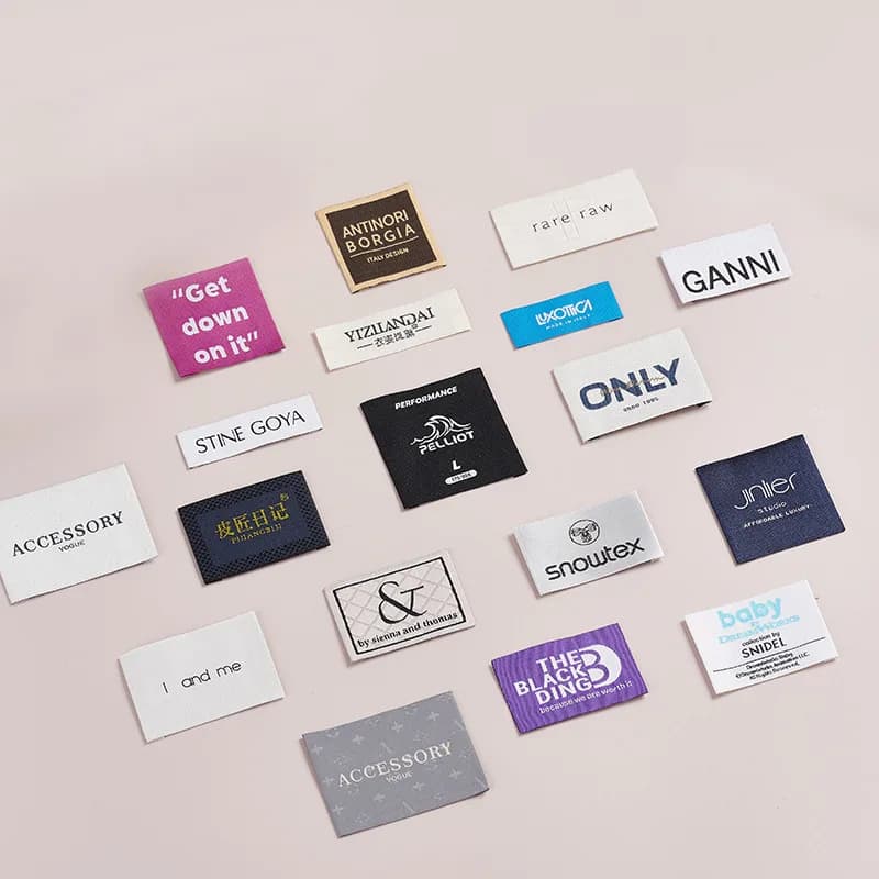 Custom Garment Labels Clothing Fabric Tags Luxury Clothing Labels Center Fold Woven Label for Clothing - view 1