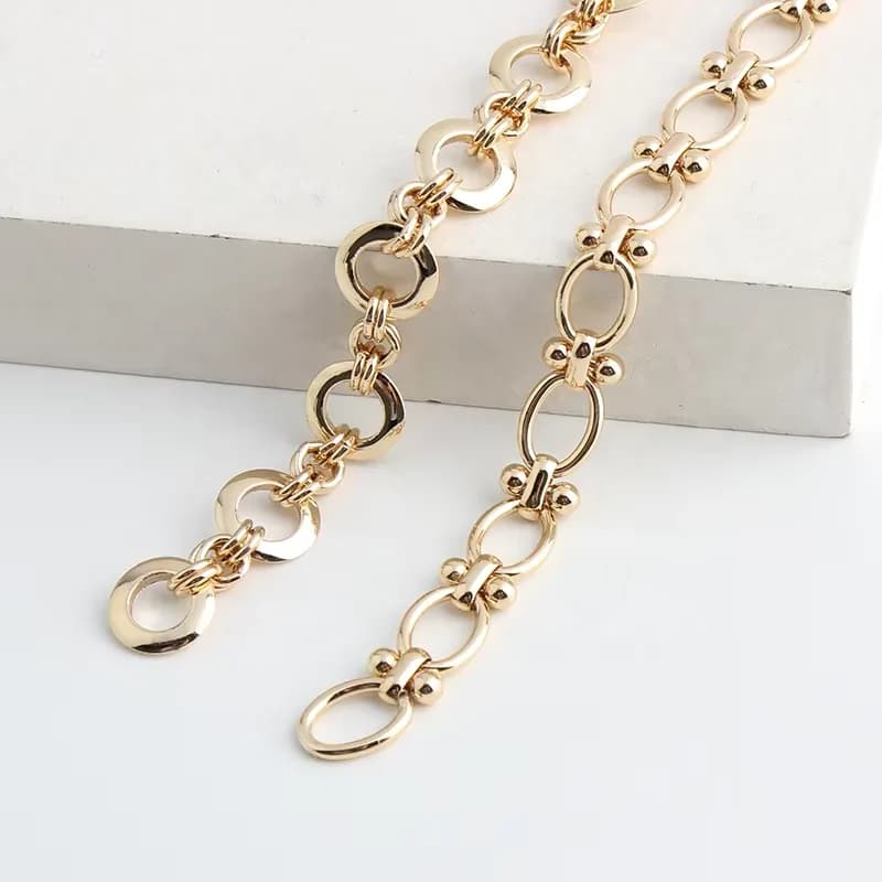 2023 Purse New Metal Copper Flat O Crossbody Gold Thick Chunky Girls Shoulder, front view