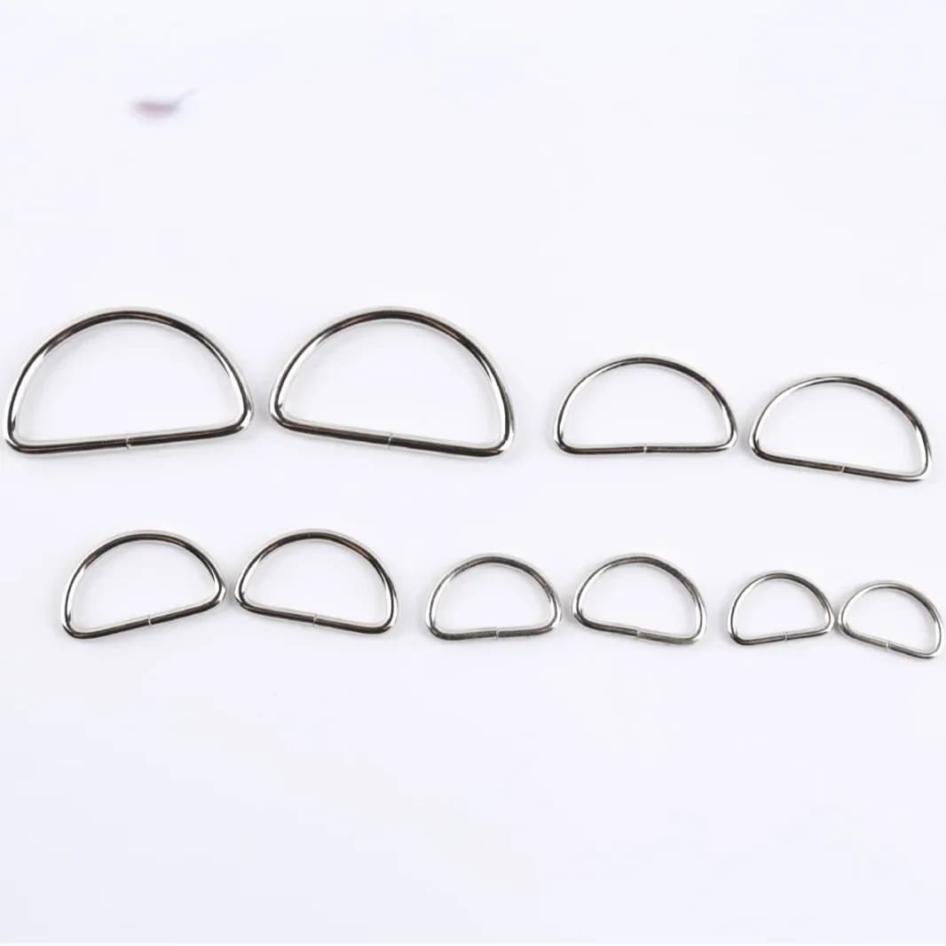 Silver-Plated Metal Bag Buckle Featuring Welded Iron D-Ring for Bag Strap Webbing - view 1